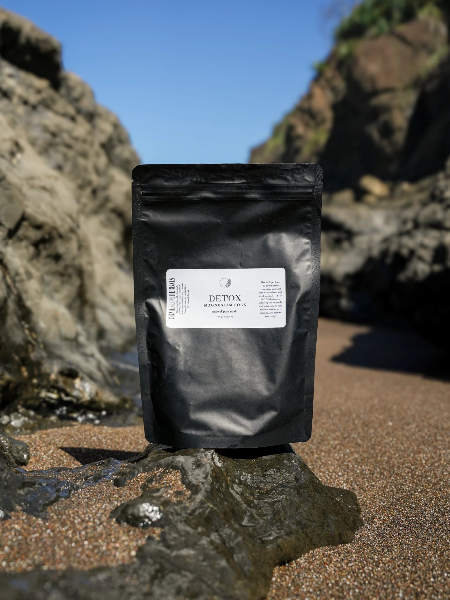 Come Alive Herbals Detox Magnesium Soak 8oz – purifying magnesium bath soak with minerals and herbs for cleansing and relaxation in resealable bag